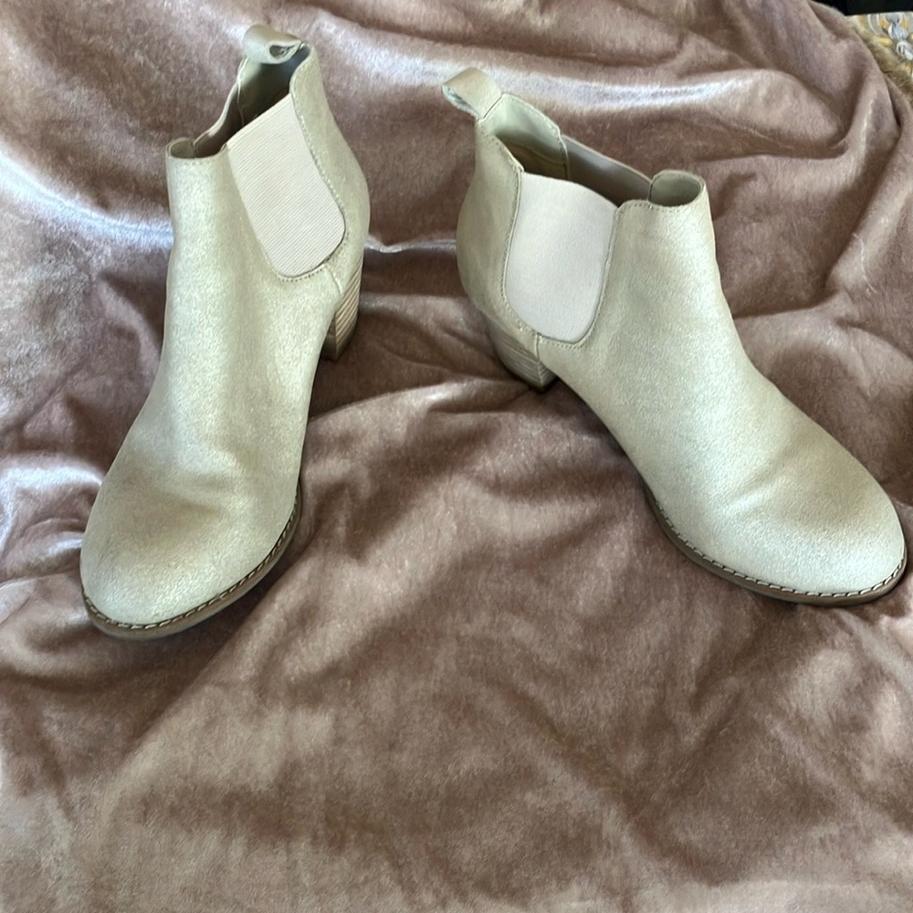 Elegant Cream Ankle Boots